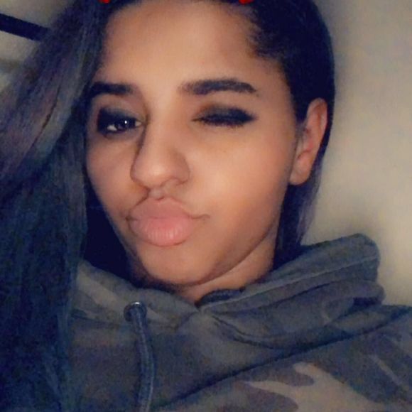 Meet your Posher, Dasani - Picture 1 of 1